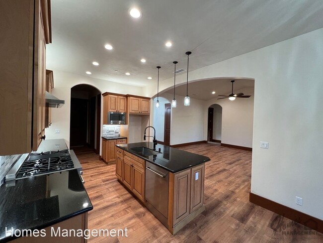 Building Photo - 3 br, 2.5 bath House - 13815 Woods Valley Ct
