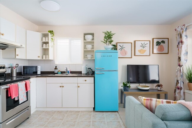 Photo du bâtiment - 759 E 51st Ave