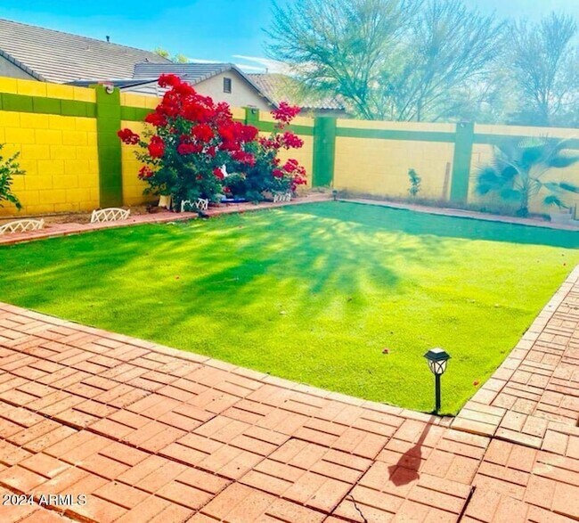 Foto del edificio - 40227 W Green Ct