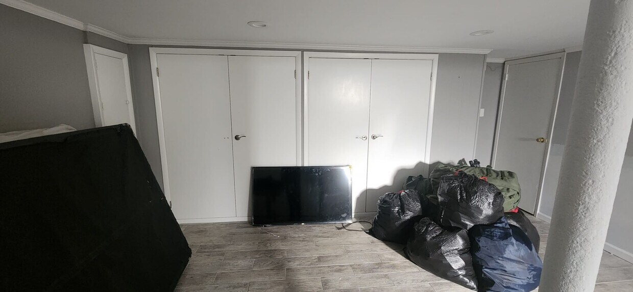 1984 Front St, East Meadow, NY 11554 Townhome Rentals in East Meadow