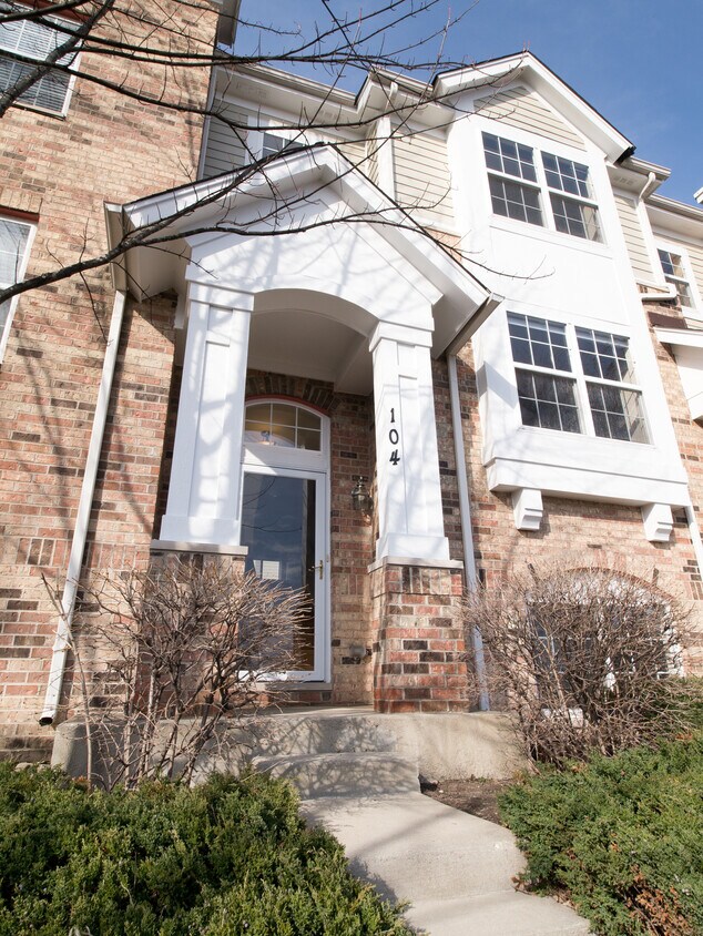 104 Prairie Ct Unit 163, Morton Grove, IL 60053 Condo for Rent in