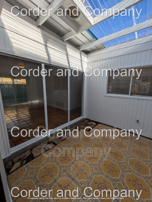 Foto del edificio - 5800 Cambria Rd NW