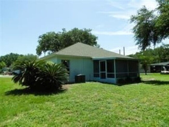 Foto del edificio - 1802 Durkee Pl