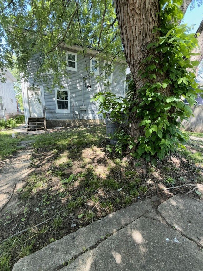 Building Photo - 625 N Tacoma Ave