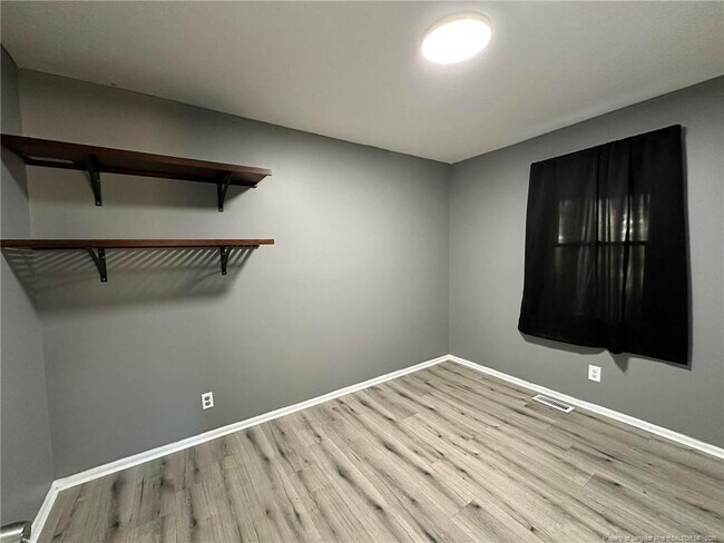 Foto del edificio - 413 Country Club Dr