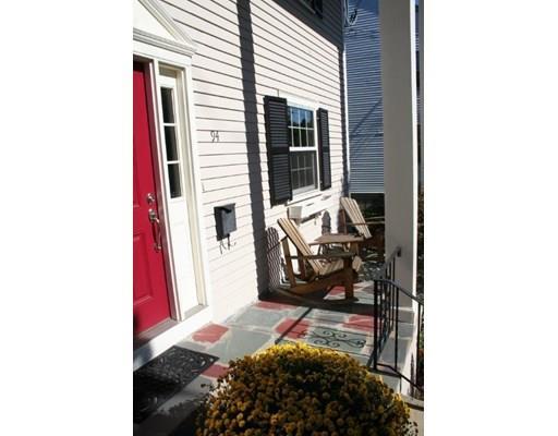 Primary Photo - 94 MacKintosh Ave