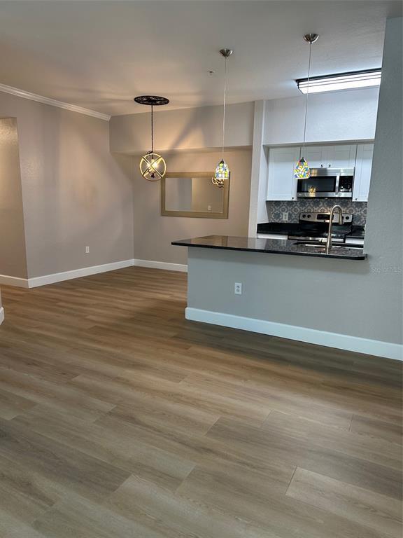 Building Photo - 4130 Central Sarasota Pkwy