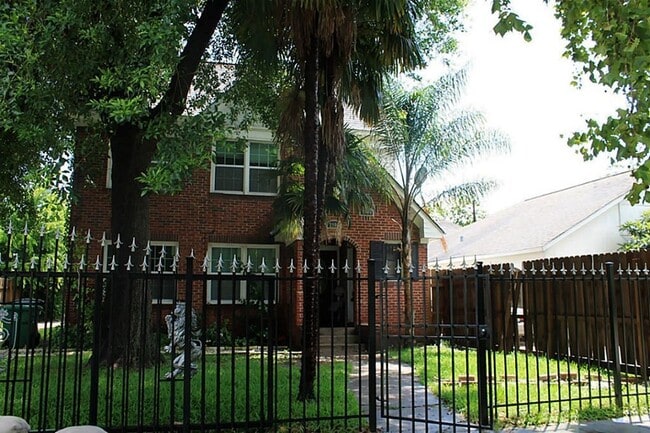 Photo - 2908 Truxillo St Apartment