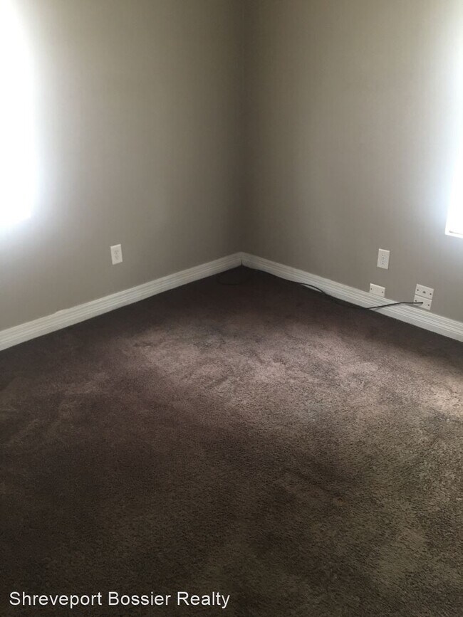 Building Photo - 3 br, 1.5 bath House - 7105 Devonshire Circle