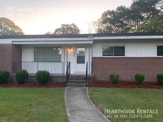 Foto principal - 301 Laurel St