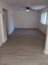 Building Photo - 2425 Mariposa Ave