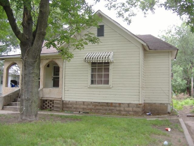 Building Photo - 416 E Bigger St