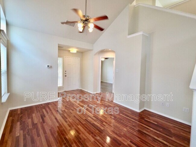 Building Photo - 1704 Sand Hills Dr