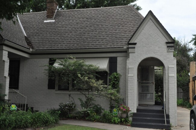 Foto del edificio - 2521 NW 12th St