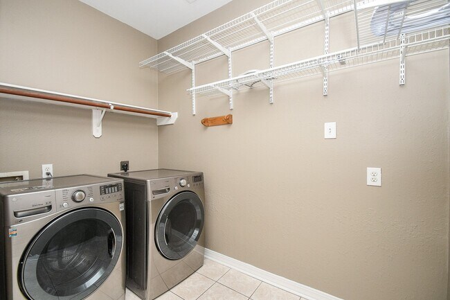 Foto del edificio - 3107 Pennywell Ln