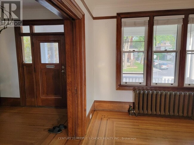 Building Photo - 43 Barnesdale Ave S
