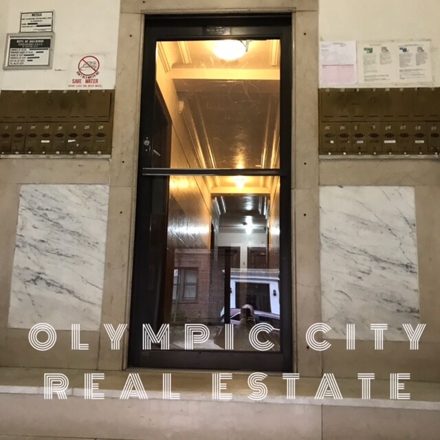 Foto del edificio - 4326 49th St