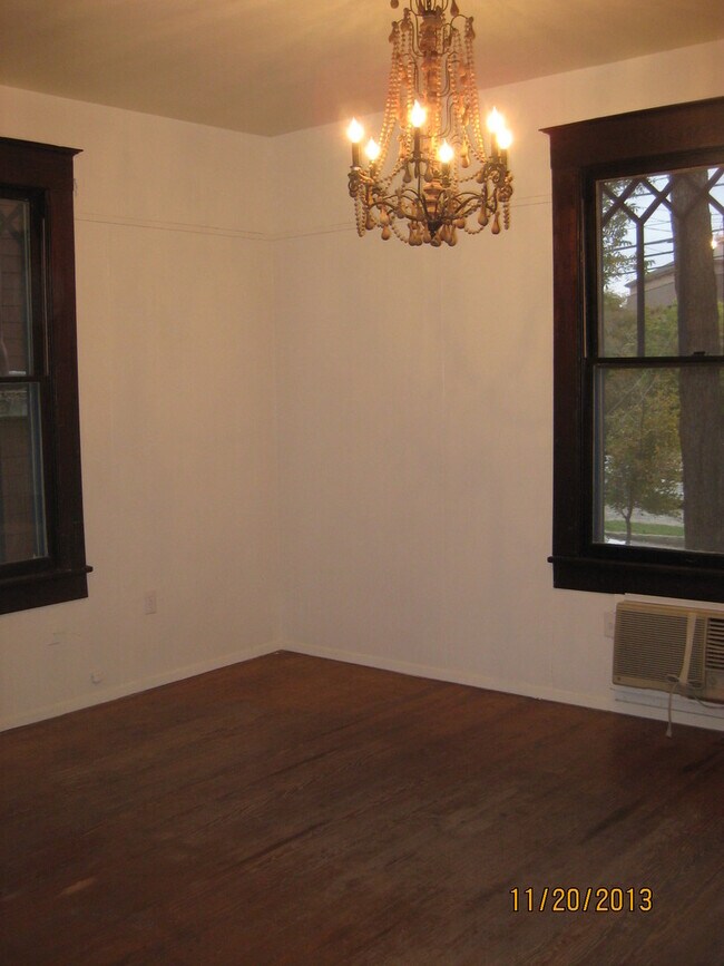 Foto del edificio - 302 E 30th St