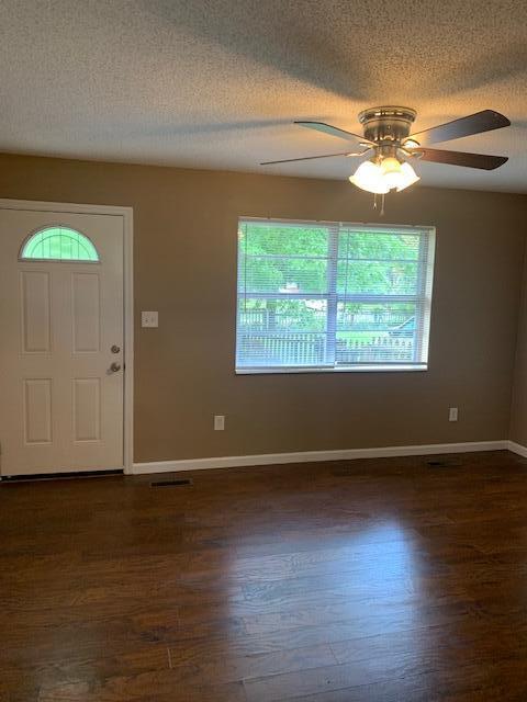 Building Photo - 4995 Gold Pointe Dr