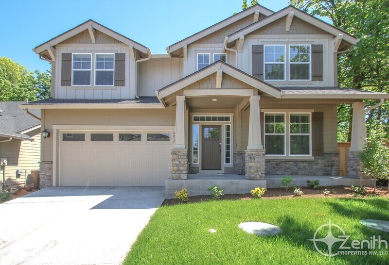 Foto principal - 4056 NW 20th Ave