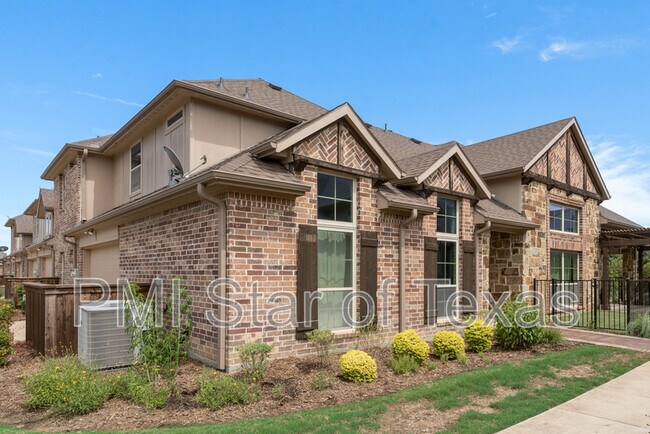 Building Photo - 889 Birds Fort Trail