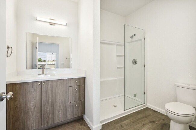 Foto del edificio - 6480 Stockton Blvd