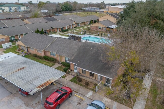 Foto del edificio - 3340 Burke Rd