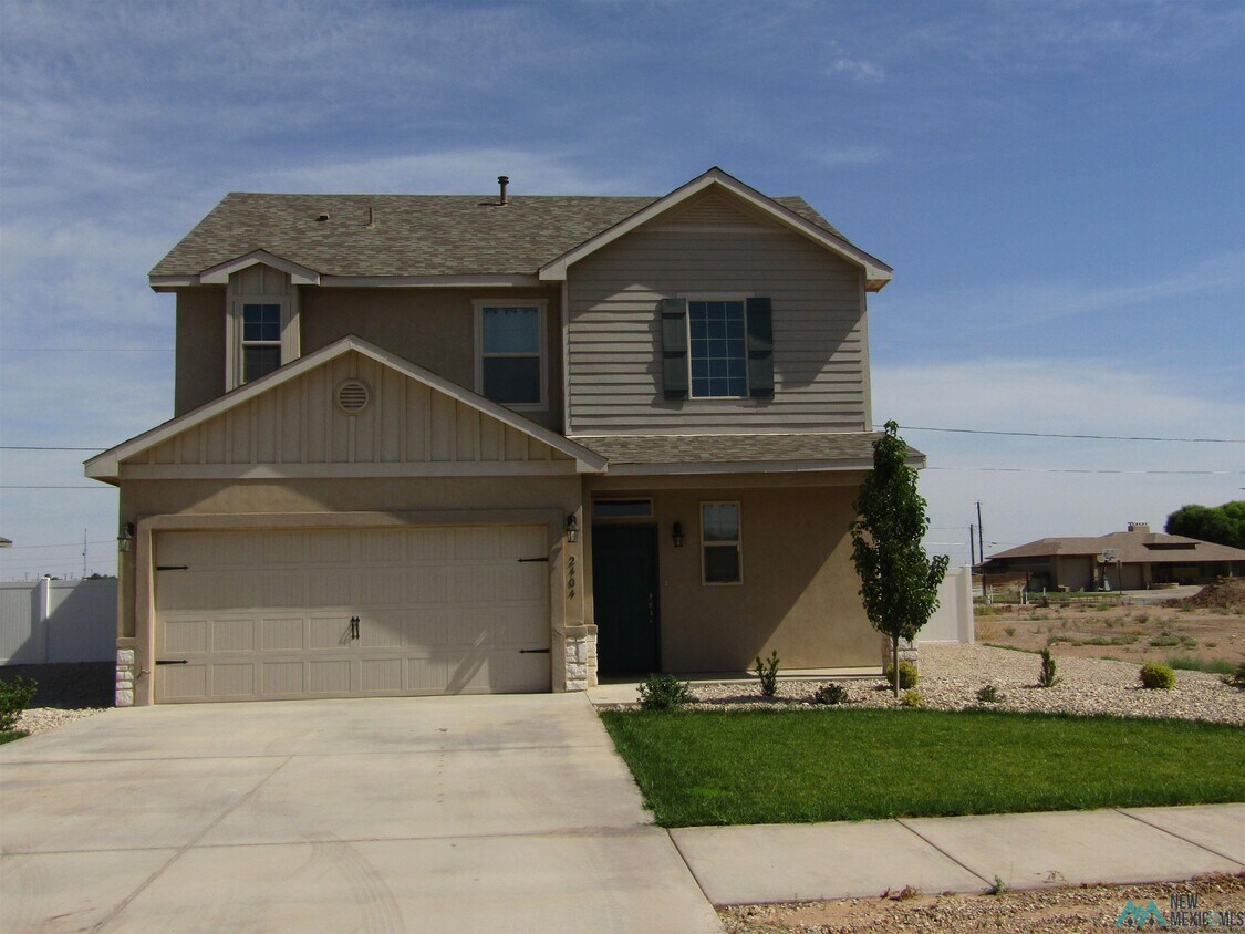 Foto principal - 2404 W Briscoe Ave