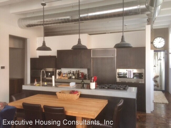 Building Photo - 2 br, 2 bath House - 1413 R Swann St, NW
