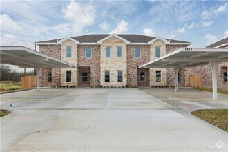 Building Photo - 4614 W Huckleberry St