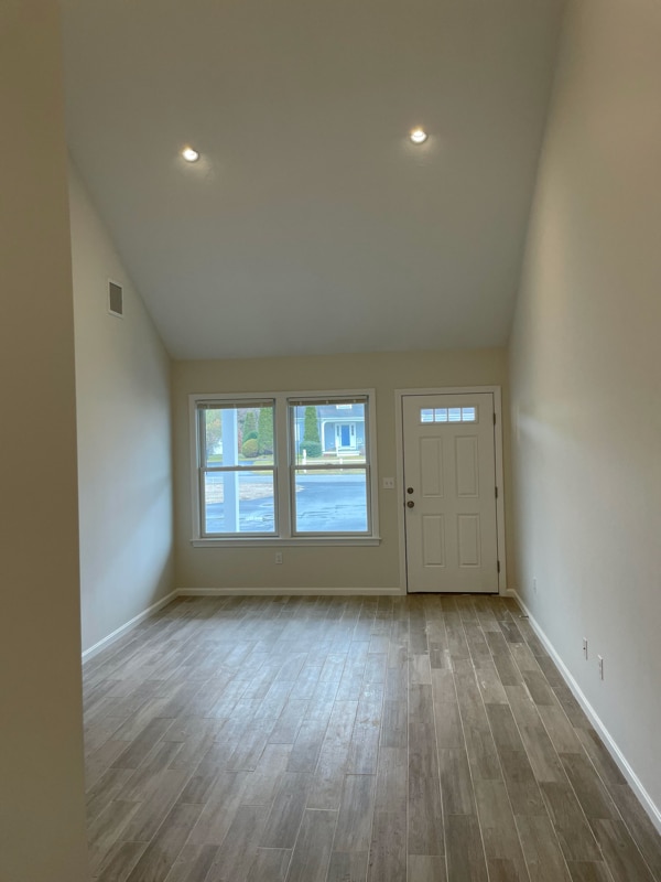Building Photo - 10 Rebecca Ann Ln