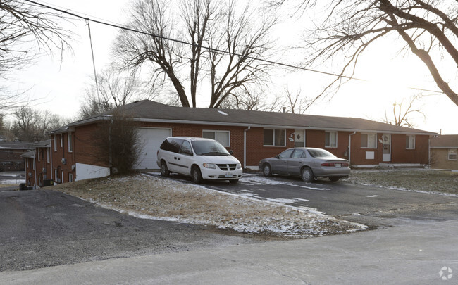 Building Photo - 901-903 NE 68th Ter