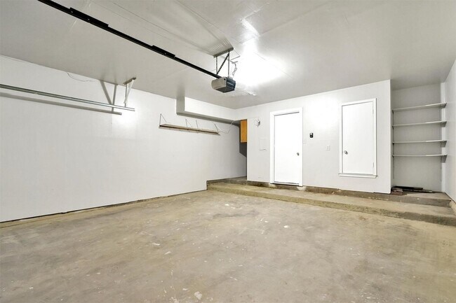 Foto del edificio - 17490 Meandering Way