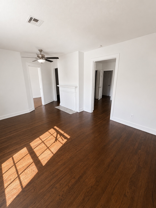 Building Photo - 1535 N Boston Pl