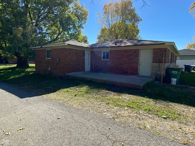 Foto del edificio - 220 Maple St