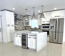 Building Photo - 9221 SW 59th St