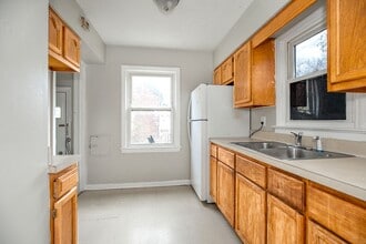 Building Photo - 12205 Marne Ave