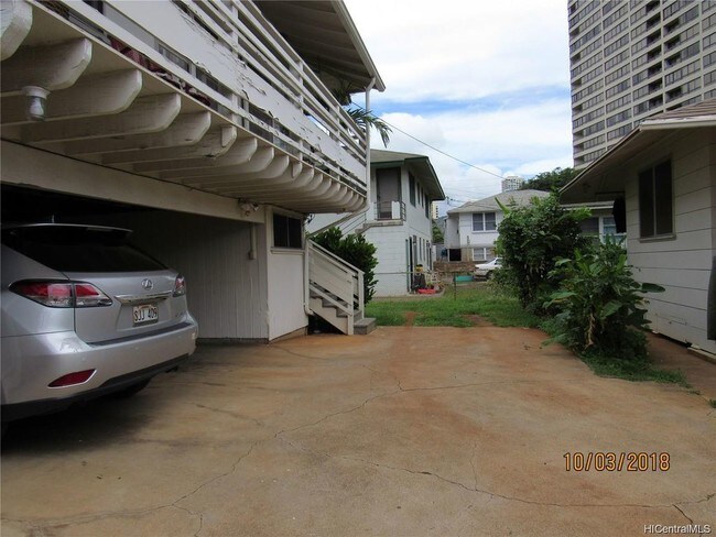 Foto del edificio - 574 Kamoku St