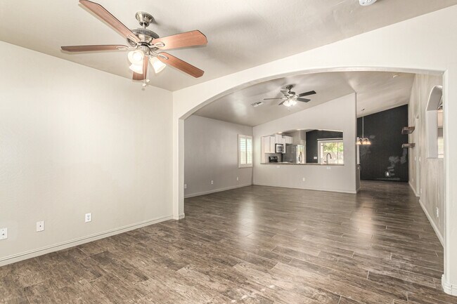 Foto del edificio - 3854 E Morenci Rd