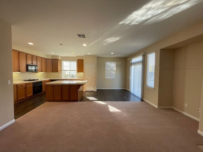 Building Photo - 1447 Hunter Creek Dr