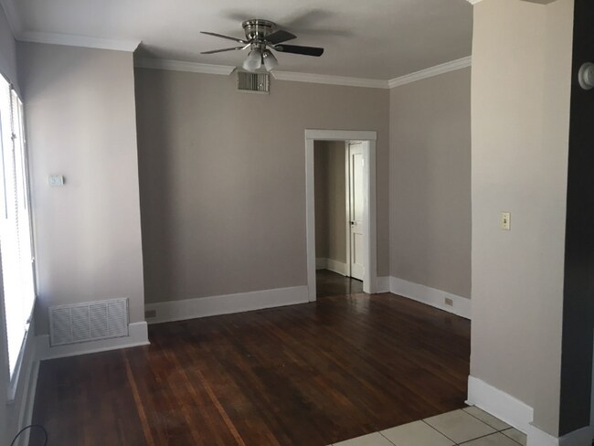 Building Photo - 720 Colquitt St