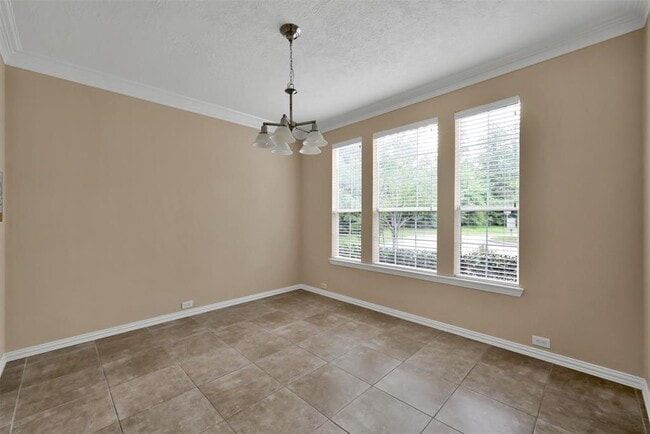 Building Photo - 79 Chipwyck Way