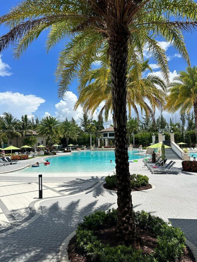 Foto del edificio - 7905 NW 104th Ave