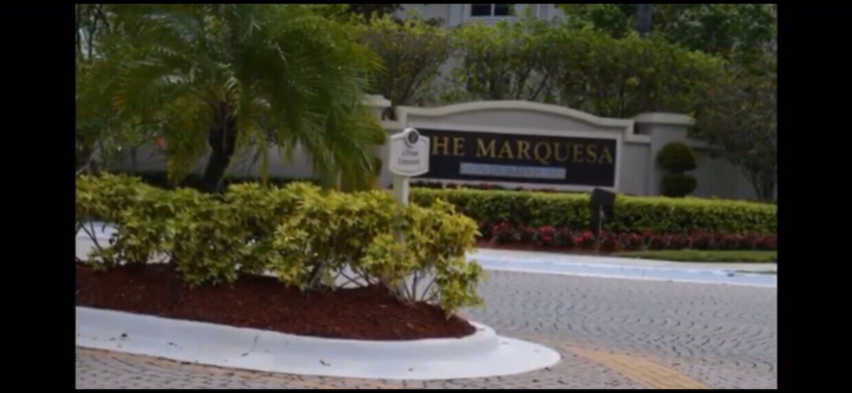 Gated Community - 200 SW 117th Terrace