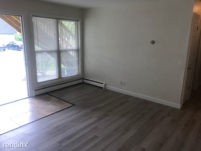 Building Photo - 1 br, 1 bath Apartment - Midway Apartments