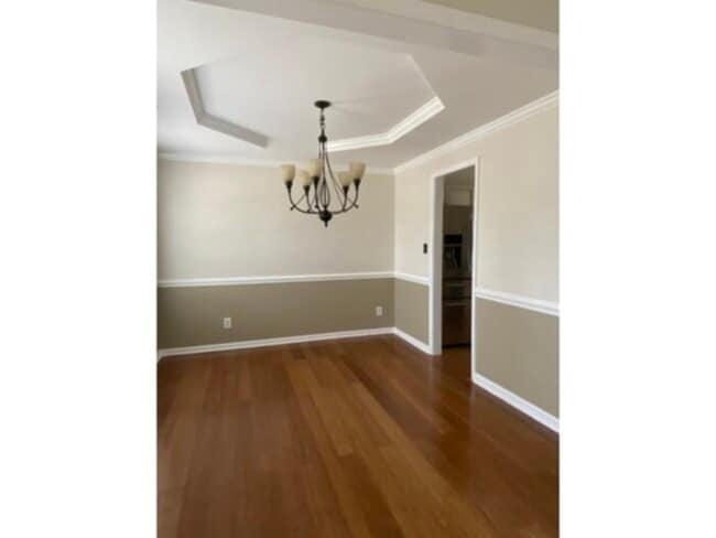Building Photo - 50 Breezewood Dr