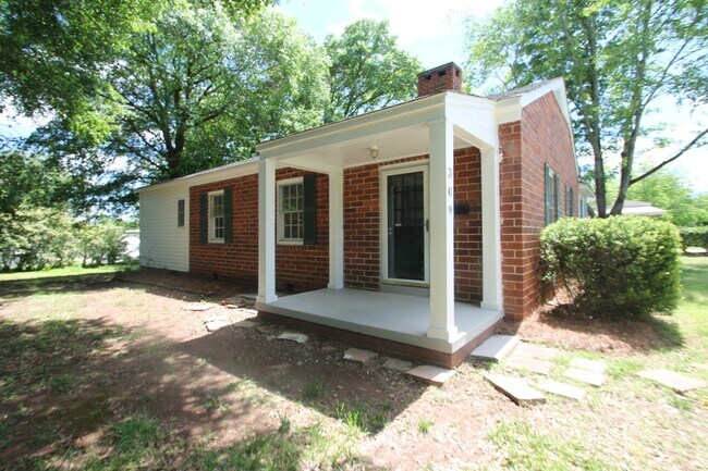 Foto del edificio - Exclusively offered by MUSE REALTY, LLC