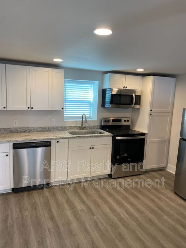 176 Cloud St Unit A, Jonesboro, GA 30236 Condo for Rent in Jonesboro