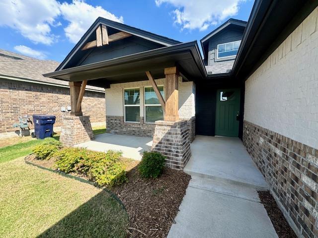 Building Photo - 416 Pergola St
