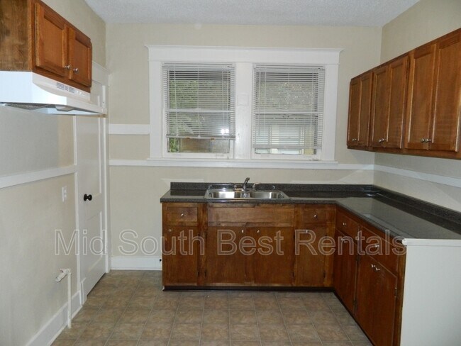 Foto del edificio - 961 N Willett St